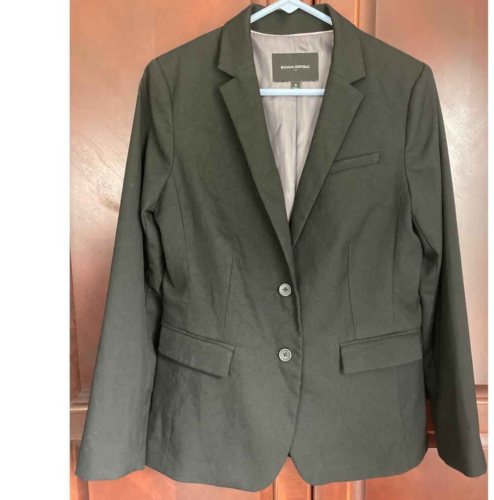 Banana Republic - Classic Corporate Chic Minimalist Structured Black Blazer - 8